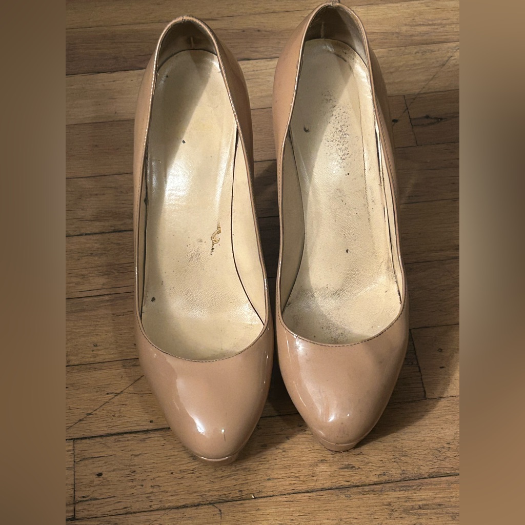 Christian Louboutin Made In Italy Bianca Nude Patent Leather Pump Heels 8